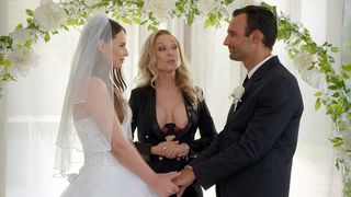 Wow!! Jillian Janson & Nina Hartley's Blowjob for Alex Legend, XXX Video