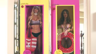 Nicolette Shea and Vivian Azure's Mind-Blowing BJ Skills, XXX Video