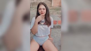 Squirting Teeny's Wet Pussy Juice, XXX Outdoor Masturbation Video