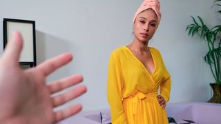 Check Out This MILF's Secret Perv Desires Under Her Hijab